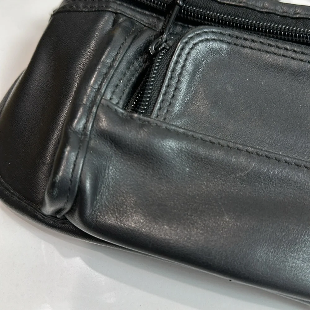Tumi Black Leather Crossbody Belt Bag - Picture 2 of 8